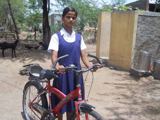 Atma-cycles-bicycles-to-break-poverty-2-550-413