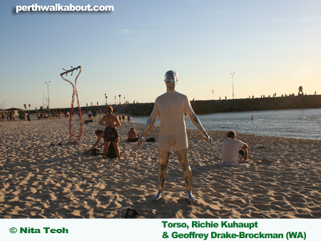cottesloe-beach-sculpture-by-the-sea-11